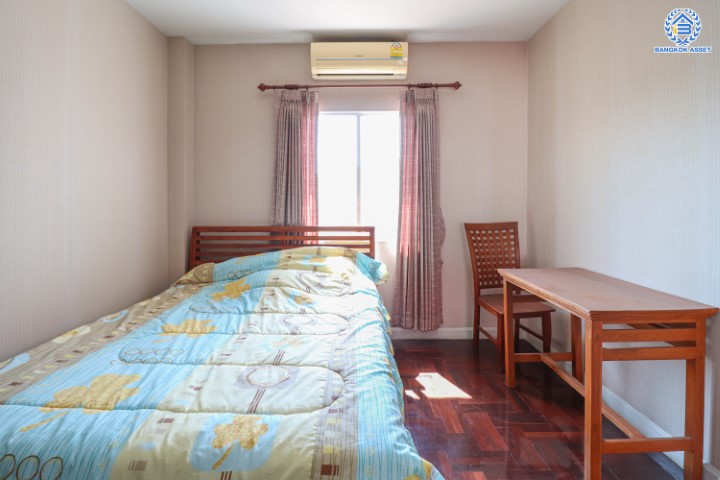 บ้านเดี่ยวมือสองแปลงมุม! โครงการ มณีรินทร์พาร์ค ราชพฤกษ์-ท่าอิฐ คุณภาพจากแบรนด์ *พร็อพเพอร์ตี้ เพอร์เฟค * เนื้อที่ 64.40 ตร.ว. ฟังก์ชัน 3 ห้องนอน 3 ห้องน้ำ บ้านสวยพร้อมต่อเติมเต็มพื้นที่ ทำเลเดินทางสะดวก เชื่อมต่อถนน รัตนาธิเบศร์ ,ถนนราชพฤกษ์ ใกล้รถไฟฟ้า "สถานีบางรักน้อยท่าอิฐ"...